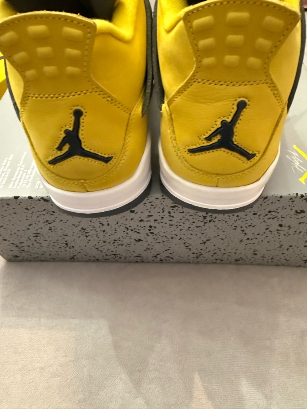 Nike Air Jordan 4 Retro Lightning 2021 Size 10 Men Yellow CT8527-700 OG Box VGUC - Picture 10 of 12
